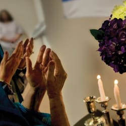 Congregation Yeshua The Bread of Life - Shabbat Candle Lighting in Orlando