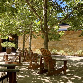 R+D Kitchen - Outside back patio - New American Near Me - Yountville, California R+D Kitchen - Outside back patio - New American Near Me - Yountville, California