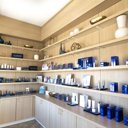 Elle Skin & Beauty - Product Display