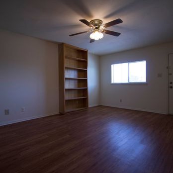 Adami & Associates Realty - 1700 Hickory Typical Unit - Property Management Near Me - Denton, Texas