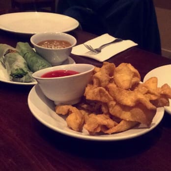 Canton - Spring Roll and fried won tons both served with sauce. - Chinese Near Me - Santa Cruz, California Canton - Spring Roll and fried won tons both served with sauce. - Chinese Near Me - Santa Cruz, California
