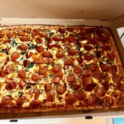 Charlie's Pizzeria - Party Pepperoni Pizza
