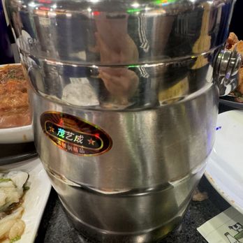 Milk & Co Cafe - Insulated pot that keeps the rice hot - Chinese Near Me - Monterey Park, California