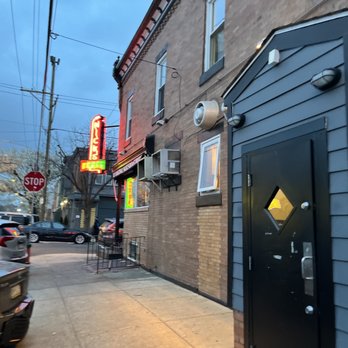 Nick's Old Original Roast Beef - Unmarked side door on the right - Dive Bars Near Me - Philadelphia, Pennsylvania Nick's Old Original Roast Beef - Unmarked side door on the right - Dive Bars Near Me - Philadelphia, Pennsylvania