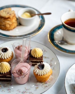 DOJA Tea Lounge by null