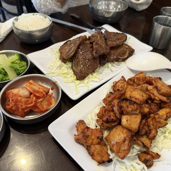Hodori Restaurant - Korean Near Me - Mesa, Arizona
