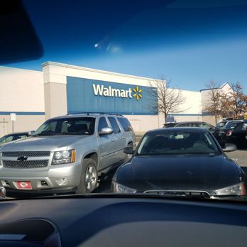 Walmart Supercenter - cars parked in front of a walmart store - Grocery Near Me - Shawnee, Kansas Walmart Supercenter - cars parked in front of a walmart store - Grocery Near Me - Shawnee, Kansas