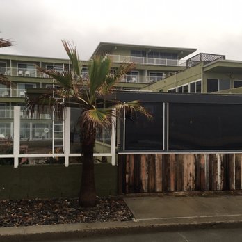 Surfer Beach Hotel - San Diego, CA