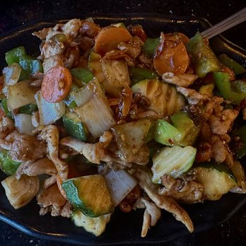 Shandra Thai Cuisine - Cashew Nut Choice of protein (chicken) Italian squash, onions, bell peppers, carrots, cashew nut and roasted chili paste (spicy level #5) - Chinese Near Me - Palmdale, California Shandra Thai Cuisine - Cashew Nut Choice of protein (chicken) Italian squash, onions, bell peppers, carrots, cashew nut and roasted chili paste (spicy level #5) - Chinese Near Me - Palmdale, California