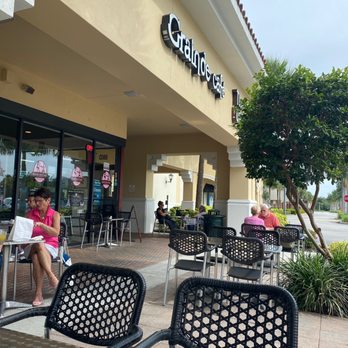 GC- Grain de Cafe - Outside seating - Cafes Near Me - Naples, Florida