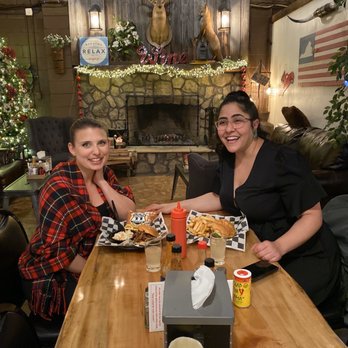 The Apple House - Awesome lunch - American Near Me - Linden, Virginia