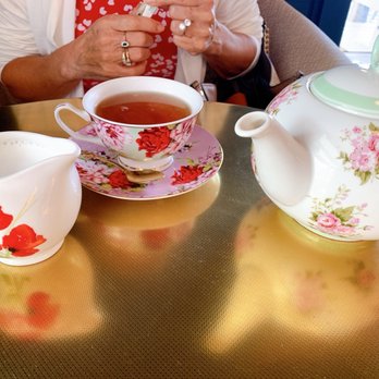 Little Hen - Nice tea set... - Breakfast & Brunch Near Me - Weston, Florida Little Hen - Nice tea set... - Breakfast & Brunch Near Me - Weston, Florida