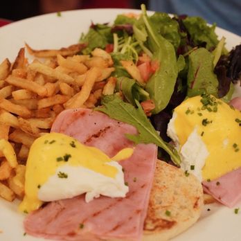 CAFÉ LULUc - Eggs Benedict - French Near Me - Brooklyn, New York CAFÉ LULUc - Eggs Benedict - French Near Me - Brooklyn, New York