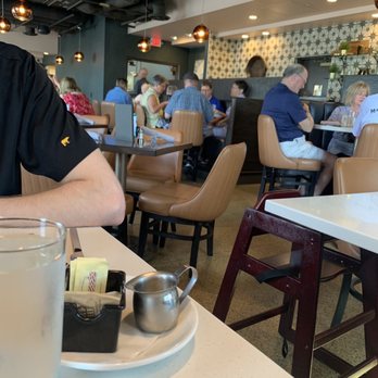 Holman's Table - Restaurant - Bars Near Me - Saint Paul, Minnesota Holman's Table - Restaurant - Bars Near Me - Saint Paul, Minnesota