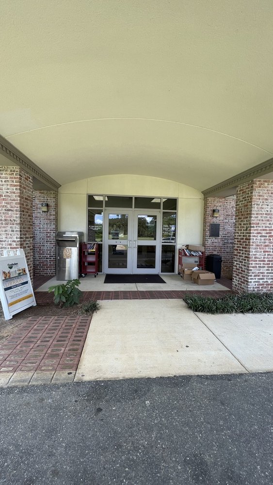 HAVANA PUBLIC LIBRARY Updated June 2024 203 E 5th Ave, Havana