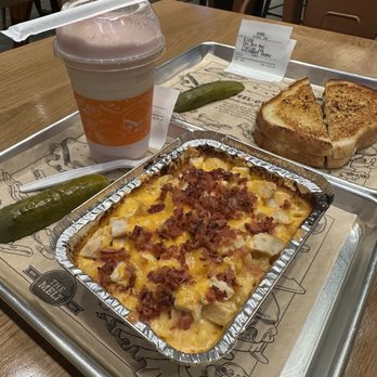 The Melt - GARLIC CHICKEN BACON, STRAWBERRY SHAKE - Sandwiches Near Me - Sunnyvale, California
