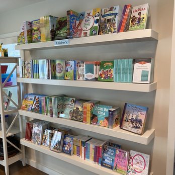 Common Ground - Kids books and bibles - Coffee & Tea Near Me - Los Angeles, California