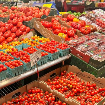 Ponesse Foods - Delicious, fresh tomatoes. - Fruits & Veggies Near Me - Toronto, Ontario Ponesse Foods - Delicious, fresh tomatoes. - Fruits & Veggies Near Me - Toronto, Ontario