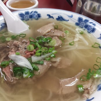 Pho Tien Thanh - A small bowl of raw & cooked, lightly fatty beef - Vietnamese Near Me - Toronto, Ontario Pho Tien Thanh - A small bowl of raw & cooked, lightly fatty beef - Vietnamese Near Me - Toronto, Ontario