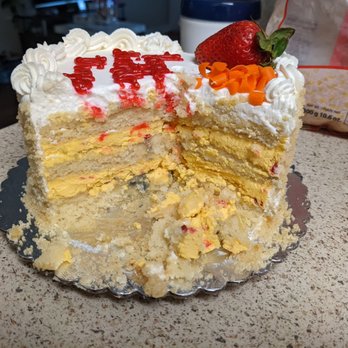 Amia Bakery - Spoilt mango raspberry cake - Bakeries Near Me - Newark, California Amia Bakery - Spoilt mango raspberry cake - Bakeries Near Me - Newark, California