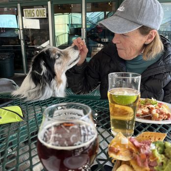 Quarter Celtic Brewpub - Beers, nachos and family fun - Brewpubs Near Me - Albuquerque, New Mexico