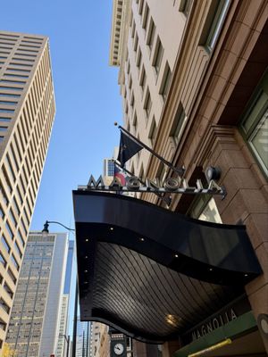 Magnolia Hotel Denver, a Tribute Portfolio Hotel by null