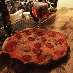 DaMMi Un BaCiNo - LA PIZZA