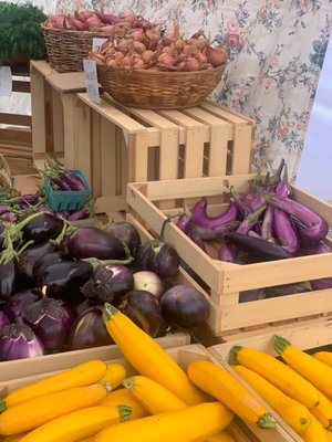 Bloomfield Saturday Market by null