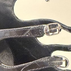Peabody Shoe Repair - Ugly stitching up front.