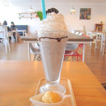 Cafe Maji - Oreo milkshake~ - Coffee & Tea Near Me - Artesia, California