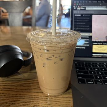 Peaberry Coffee House - Iced Raspberry Rhapsody - Desserts Near Me - Placentia, California Peaberry Coffee House - Iced Raspberry Rhapsody - Desserts Near Me - Placentia, California
