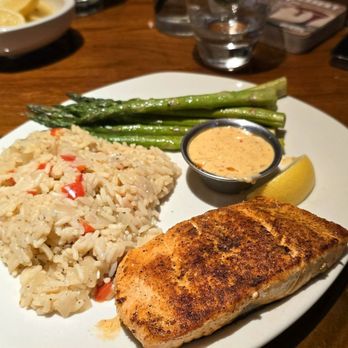 Outback Steakhouse - Salmon with asparagus and rice - Steakhouses Near Me - Dayton, Ohio