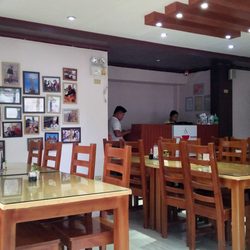 Jerome's Kitchen - Restaurant Interior