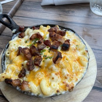 Mom's Kitchen & Bar - Mac & Cheese - Bars Near Me - Astoria, New York Mom's Kitchen & Bar - Mac & Cheese - Bars Near Me - Astoria, New York