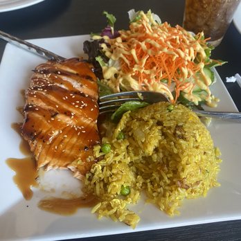 Panvimarn Thai Cuisine - Thai Near Me - Long Beach, California