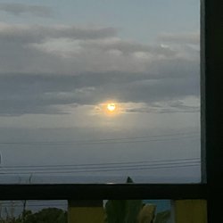 Pineapple Park Hostel - Kona - Lunar Eclipse view from the deck (lanai) on May 5, 2023