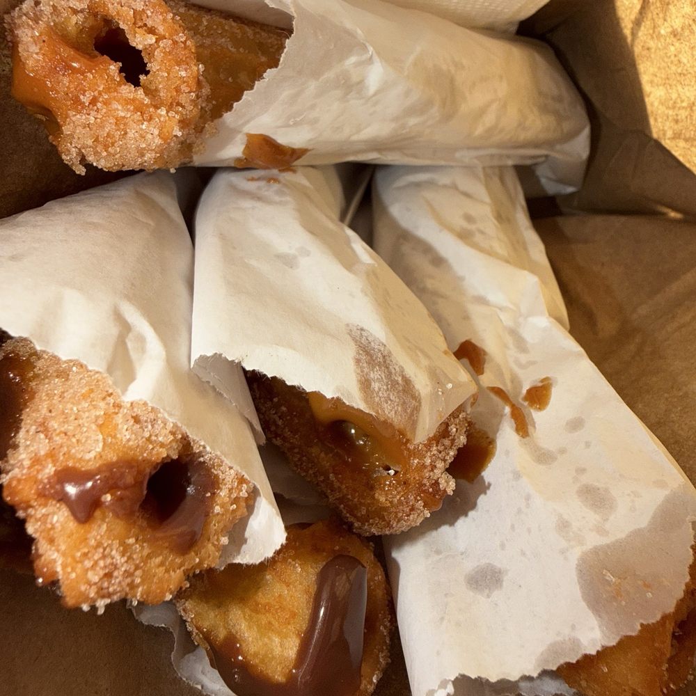 Churros Mexicanos - Filled churros with caramel and chocolate - Desserts Near Me - Oakland, California