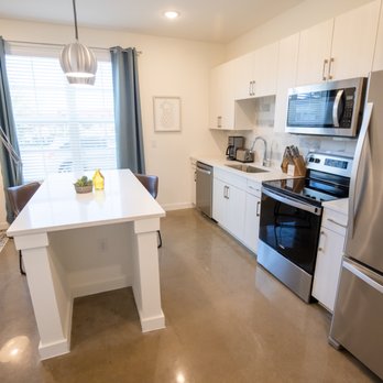 The Madison Apartments - 1 BR Apartment Kitchen - Apartments Near Me - Dallas, Texas The Madison Apartments - 1 BR Apartment Kitchen - Apartments Near Me - Dallas, Texas