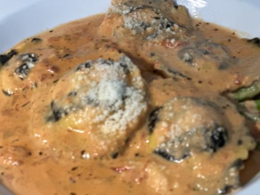 Borghi's By The Bay by null