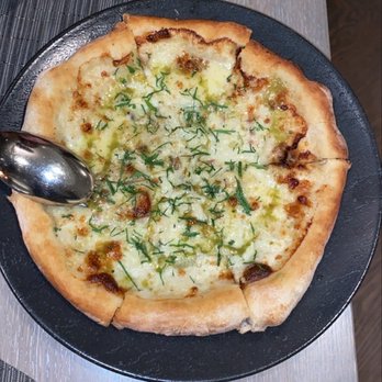 Gioia Ristorante e Pastificio - Pizza Blanca - Italian Near Me - Chicago, Illinois