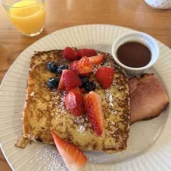 Grape Leaf Inn - Soggy French toast - Bed & Breakfast Near Me - Healdsburg, California Grape Leaf Inn - Soggy French toast - Bed & Breakfast Near Me - Healdsburg, California