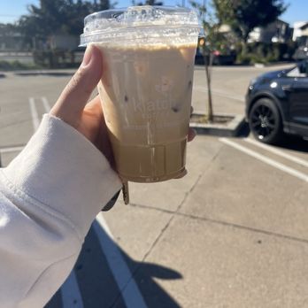 Klatch Coffee - Iced Vanilla Bean Latte - Coffee & Tea Near Me - Rancho Cucamonga, California
