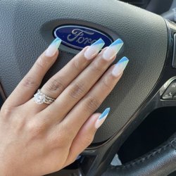 Super Nails
