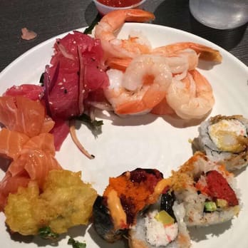 Feast Buffet - Great food! They have a vast variety of food; from sushi, seafood, hot food, etc I esp. love their dessert choices! - Buffets Near Me - Renton, Washington