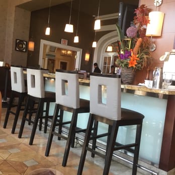 Nine-Ten - Bar area - Bars Near Me - La Jolla, California