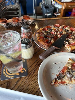 Damn Fine Pizza by null