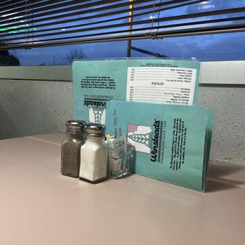 Winstead's - Burgers Near Me - Leawood, Kansas