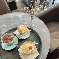 Affogato, tiramisù.