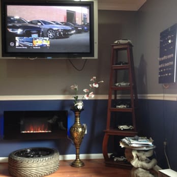 New Impressions Collision Center - Customer waiting area - Body Shops Near Me - Gaithersburg, Maryland New Impressions Collision Center - Customer waiting area - Body Shops Near Me - Gaithersburg, Maryland