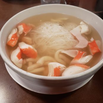 Phoenix Noodle House - #21 large seafood noodle soup with rice noodles ($10.95) - Vietnamese Near Me - Modesto, California Phoenix Noodle House - #21 large seafood noodle soup with rice noodles ($10.95) - Vietnamese Near Me - Modesto, California